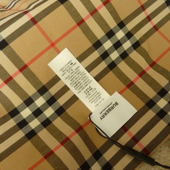 Burberry Reverse Check Cotton Bandana Scarf (Beige) NEW WITH TAGS - Picture 8 of 9